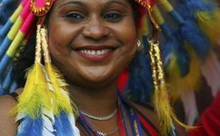 粗壮挺进邻居人妻无码